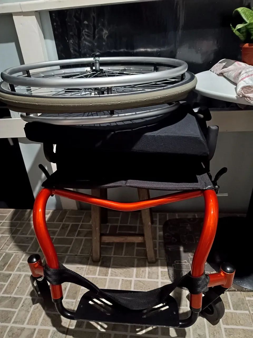 Cadeira de rodas monobloco  - Foto 4
