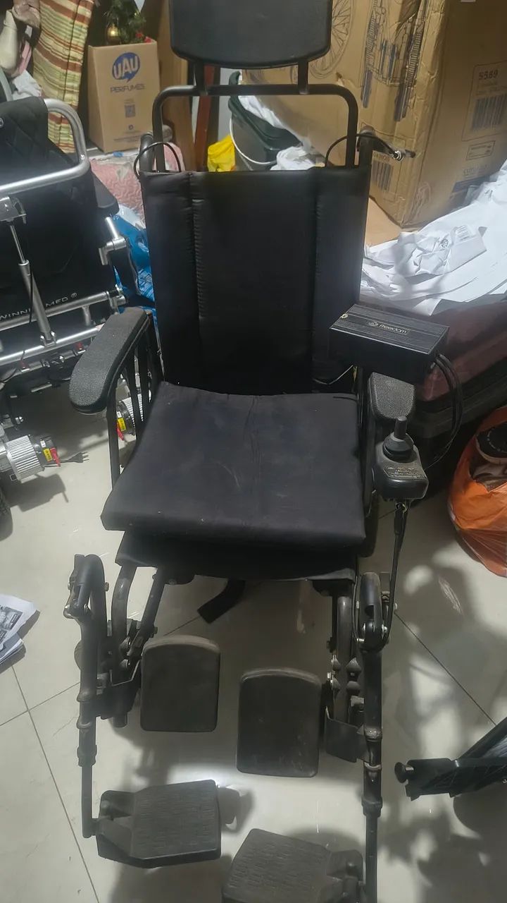 cadeira de roda motor  - Foto 3