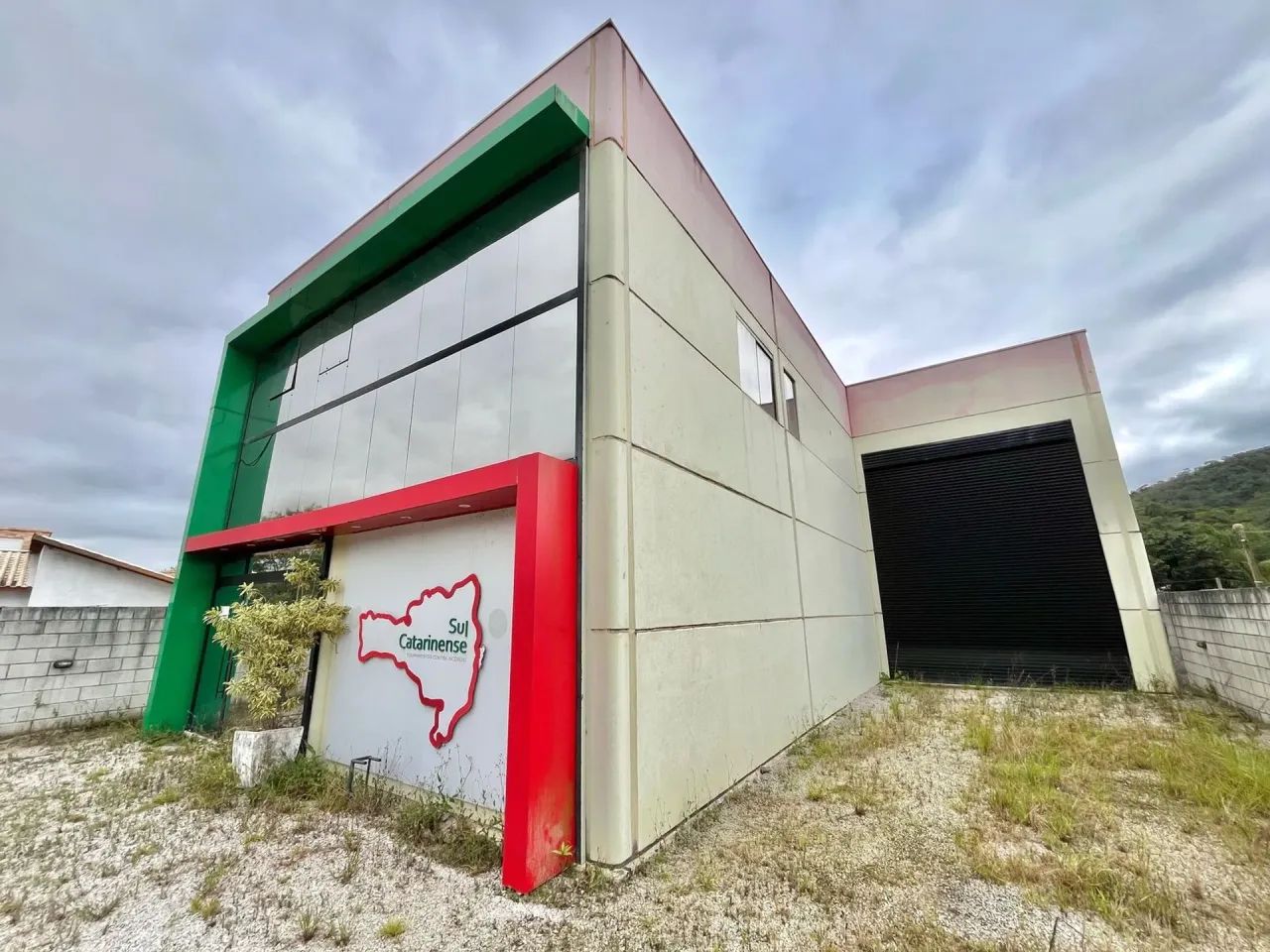 Vendo x troco p/ apto galpão de 700 m2 em Antonio Carlos sc