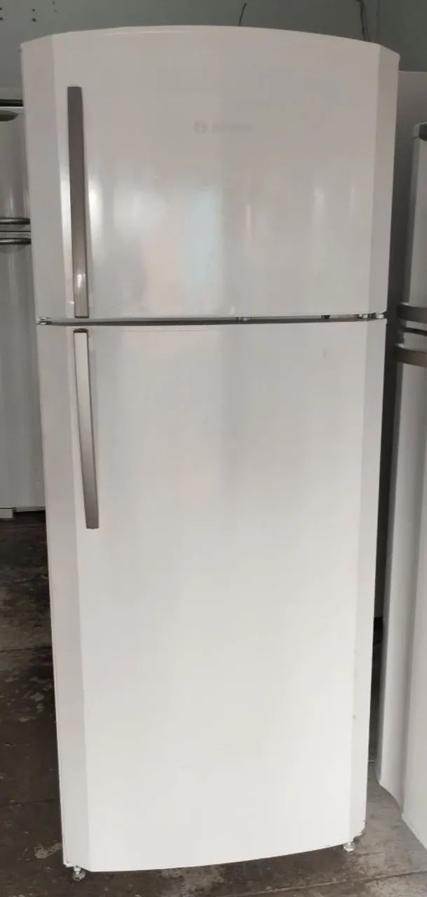 Geladeira. Bosch. Frost Free. 400L. 110v
