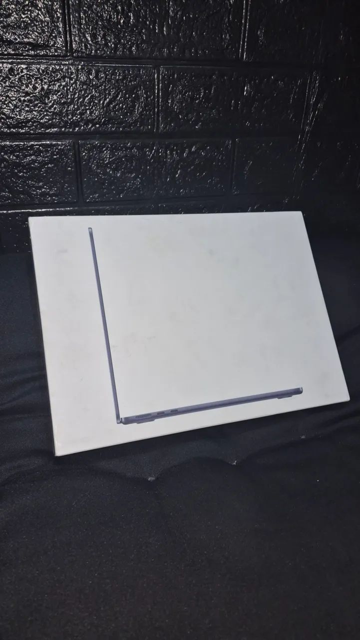 LACRADO - MacBook Air M5 | 16GB RAM 512GB SSD