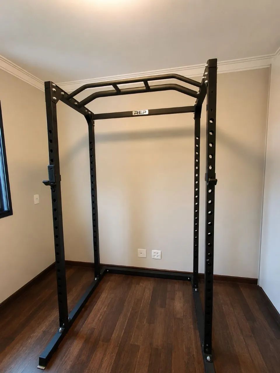 RACK REP POWER FITNESS  PR 1100 COM ACESSÓRIOS 