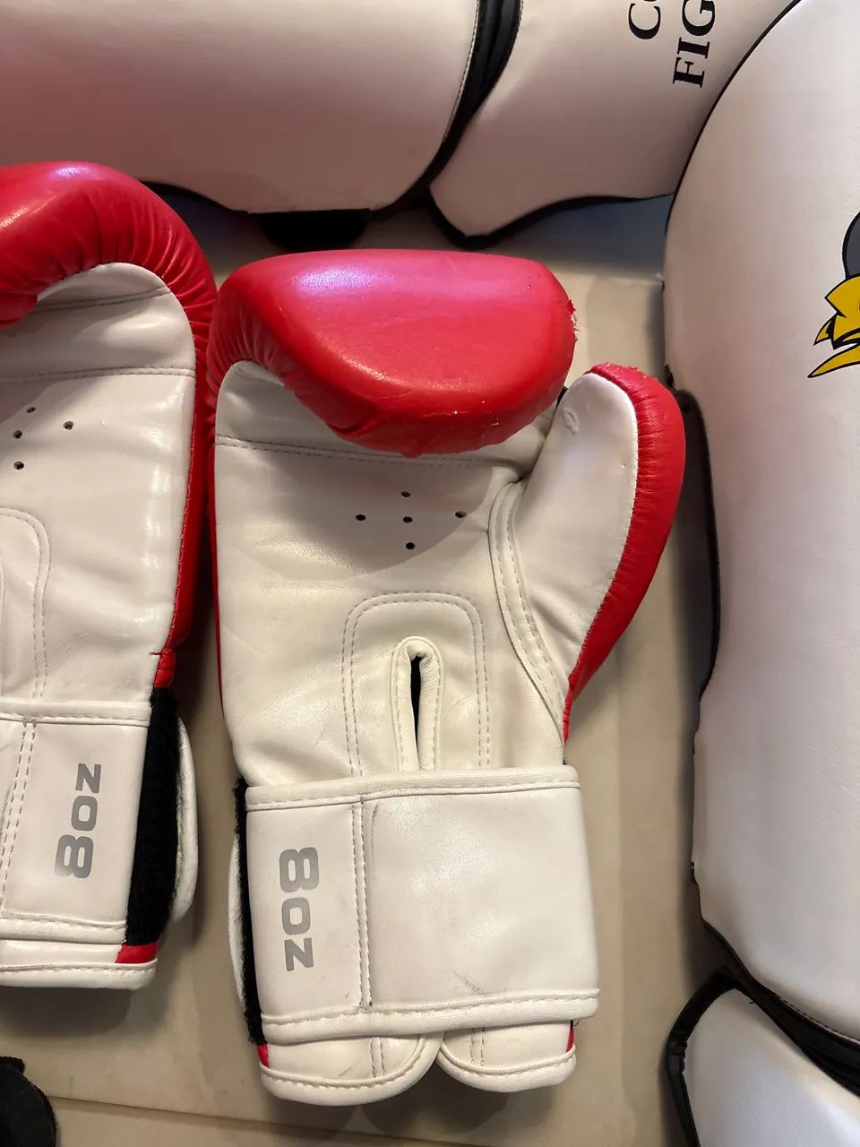 Kit luvas e caneleiras kickboxing - Foto 2