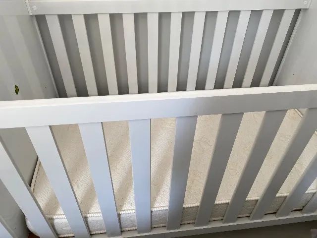 Berço infantil com colchão Ortobom  - Foto 5