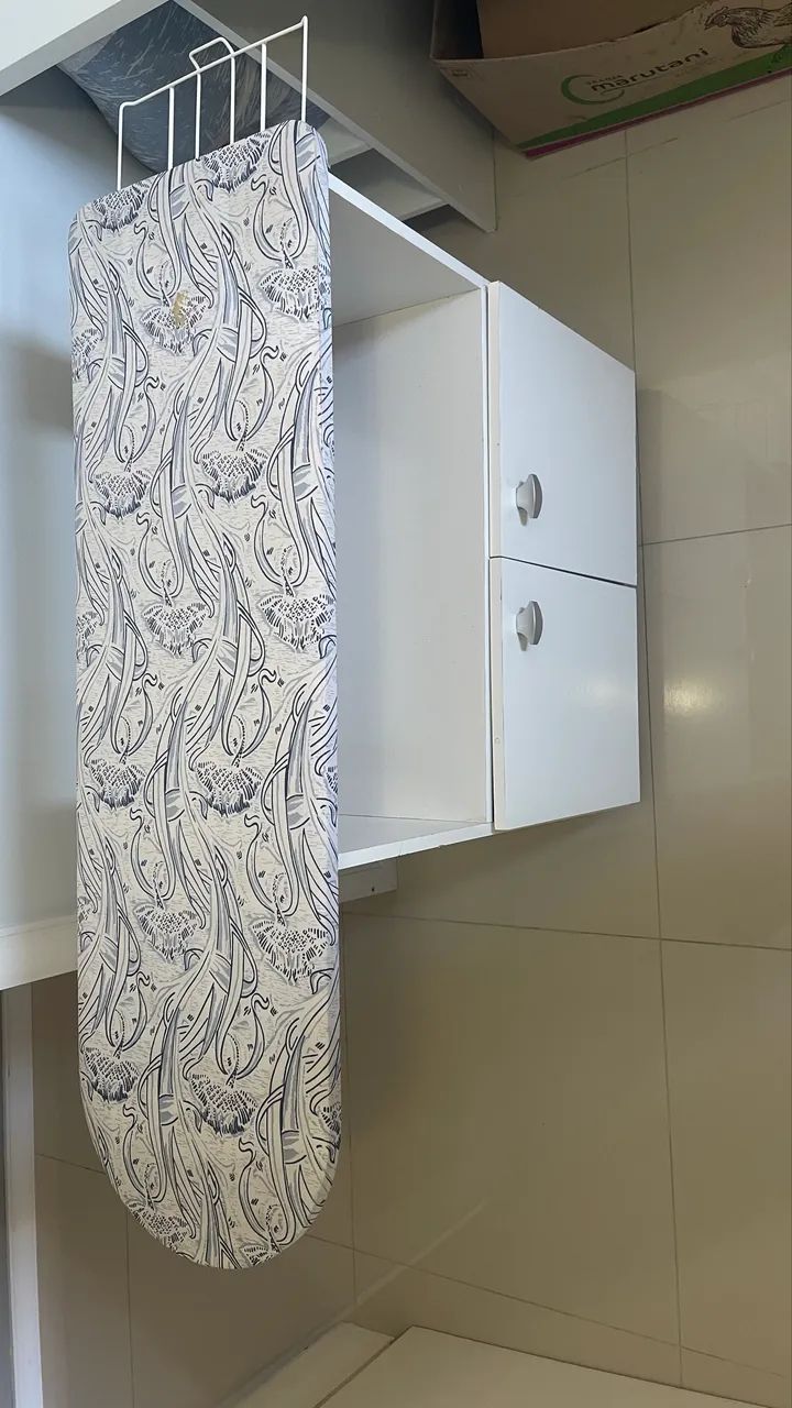 Tábua de passar roupa com armário - Foto 2