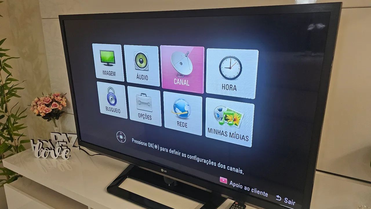 TV 47" LG - ela tem função 3D - Foto 3