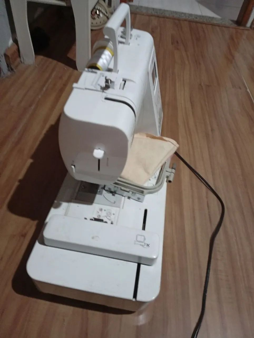 Máquina bordadeira  - Foto 3