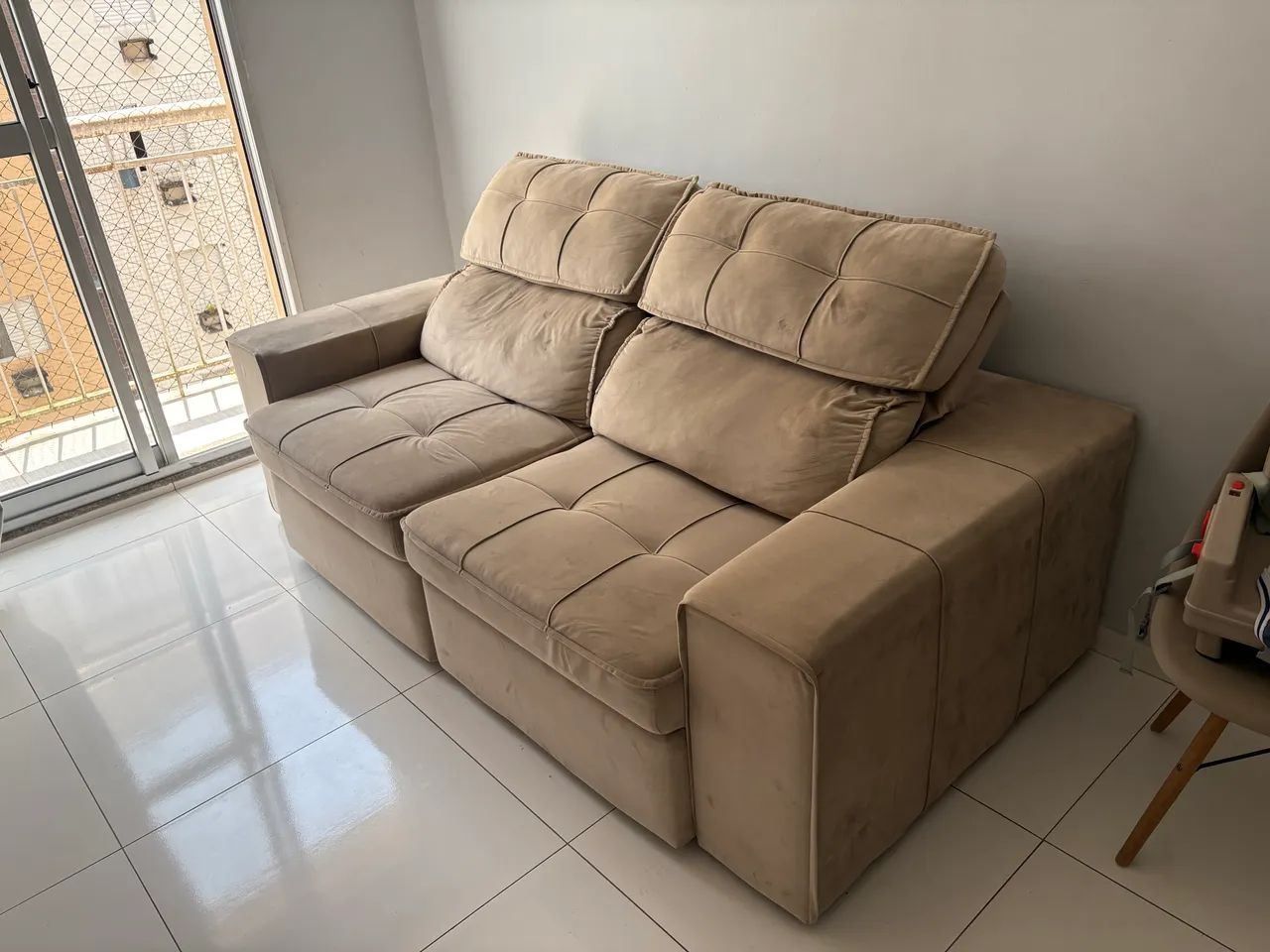 Vendo Sofá 2 lugares bem conservado - Foto 3