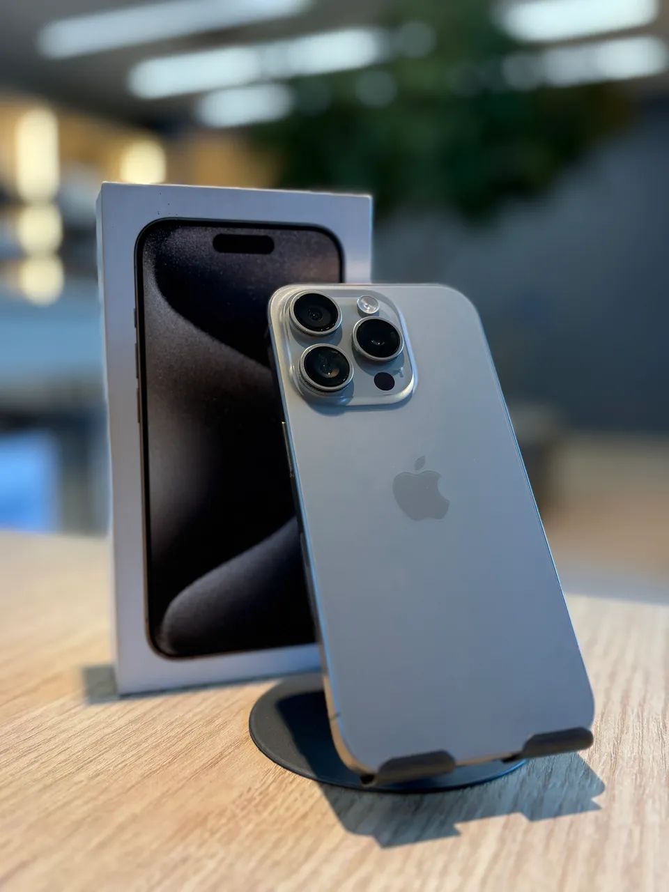 iPhone 15 Pro 128GB Natural - Seminovo - Celulares e Smartphones