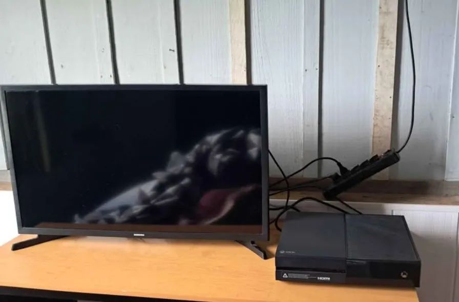 Vendo ou troco xbox one fat+televisão 42 polegadas