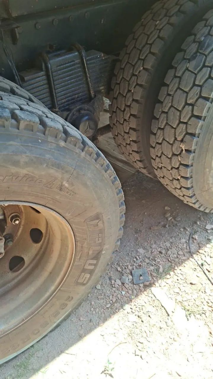 Caçambas 2423 e 2831 axor traçadas. - Foto 4