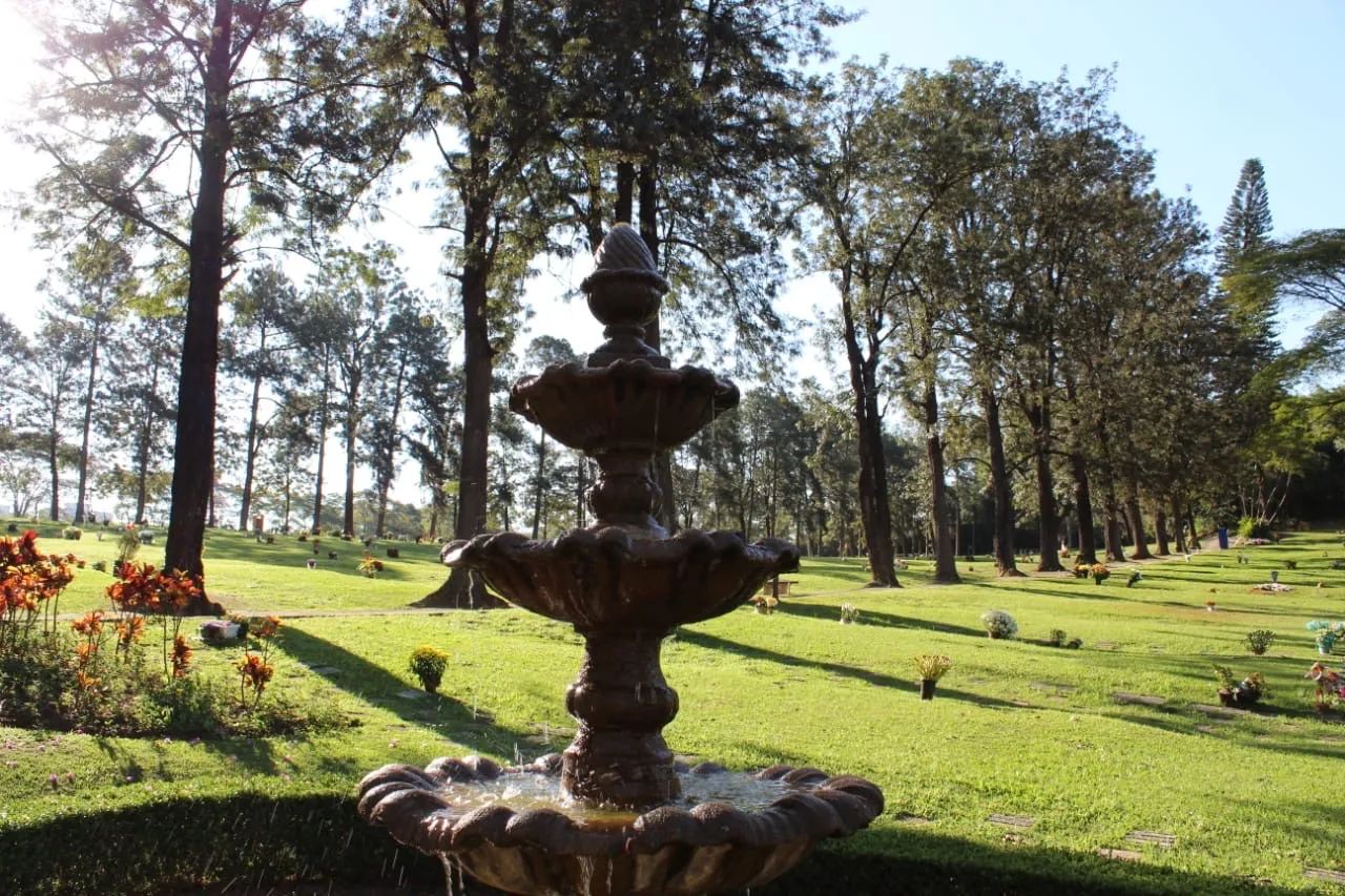 Jazigo em cemitério de Congonhas  - Foto 3