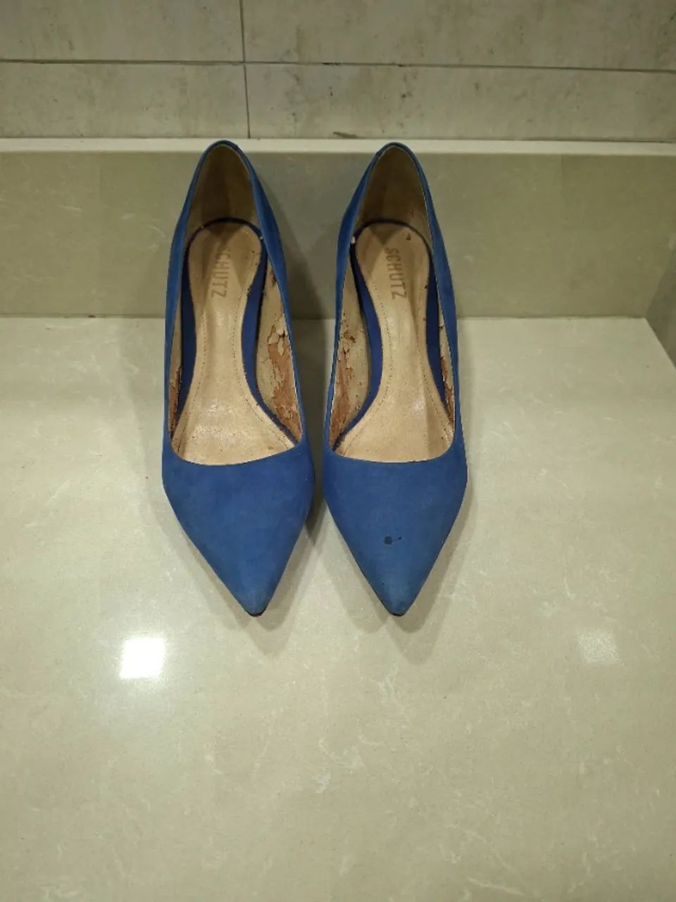 Scarpin Schutz azul 38
