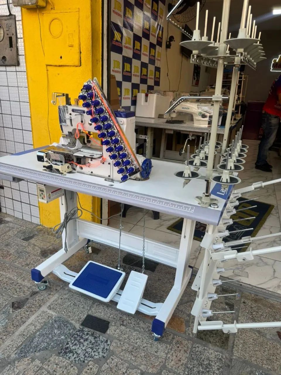 maquina de lastex nova