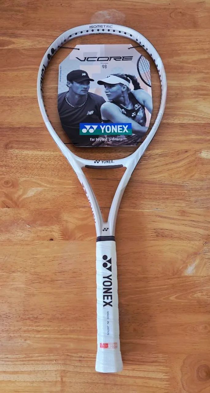 Raquete Yonex Vcore 98 Sand Beige L2 - Esportes de Quadra e Ao Ar