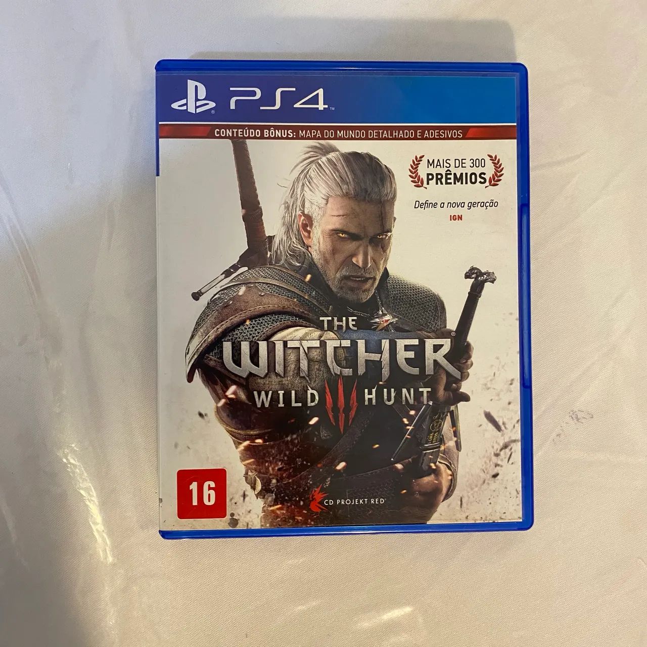 Jogo PS4 The Witcher 3 (completo com mapa e adesivos) + brinde - Foto 2