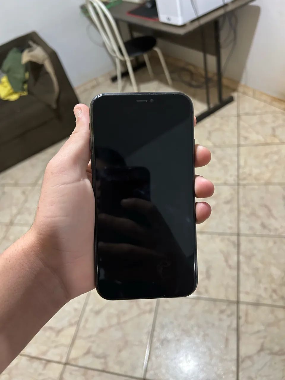 iPhone 11 64gb saúde da bateria 83% todo original porém está com a