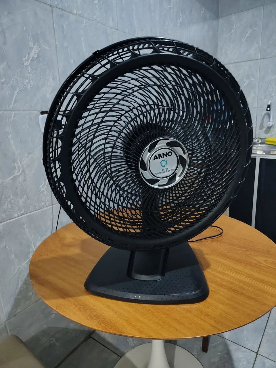 Ventilador Arno 50cm funcionando normalmente  - Foto 2