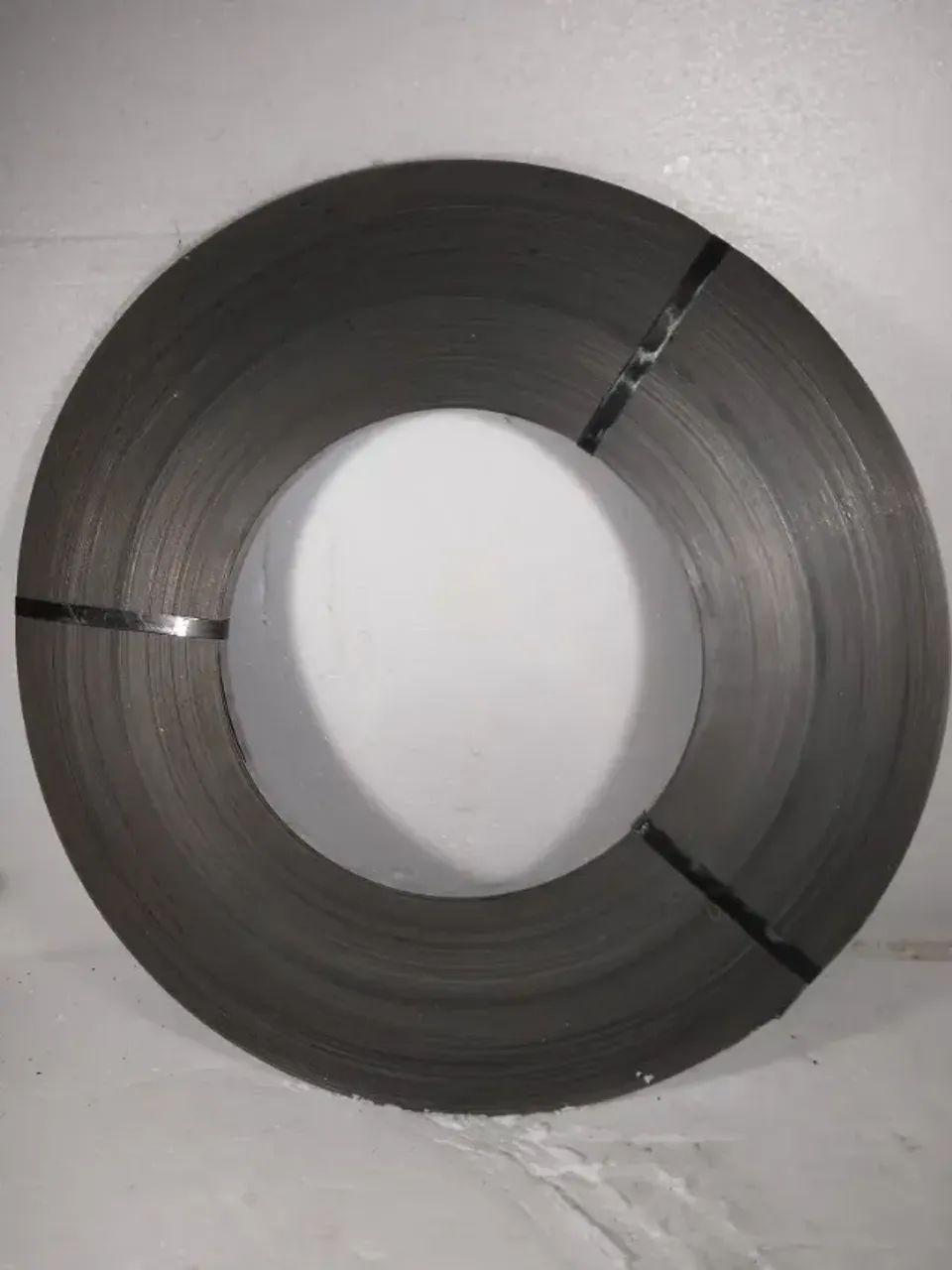 Plain Steel Strapping Roll Tape for Pole Loading, 5/8", 0.5 mm, 27 kg
