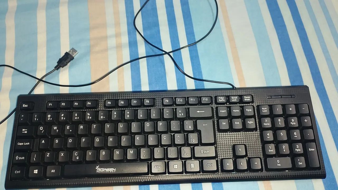 Teclado modelo MS1028 com fio USB