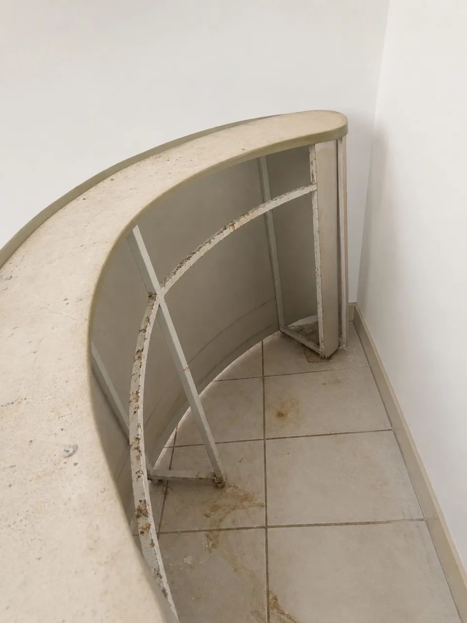Balcão Curvo para Recepção ou Atendimento - Foto 2