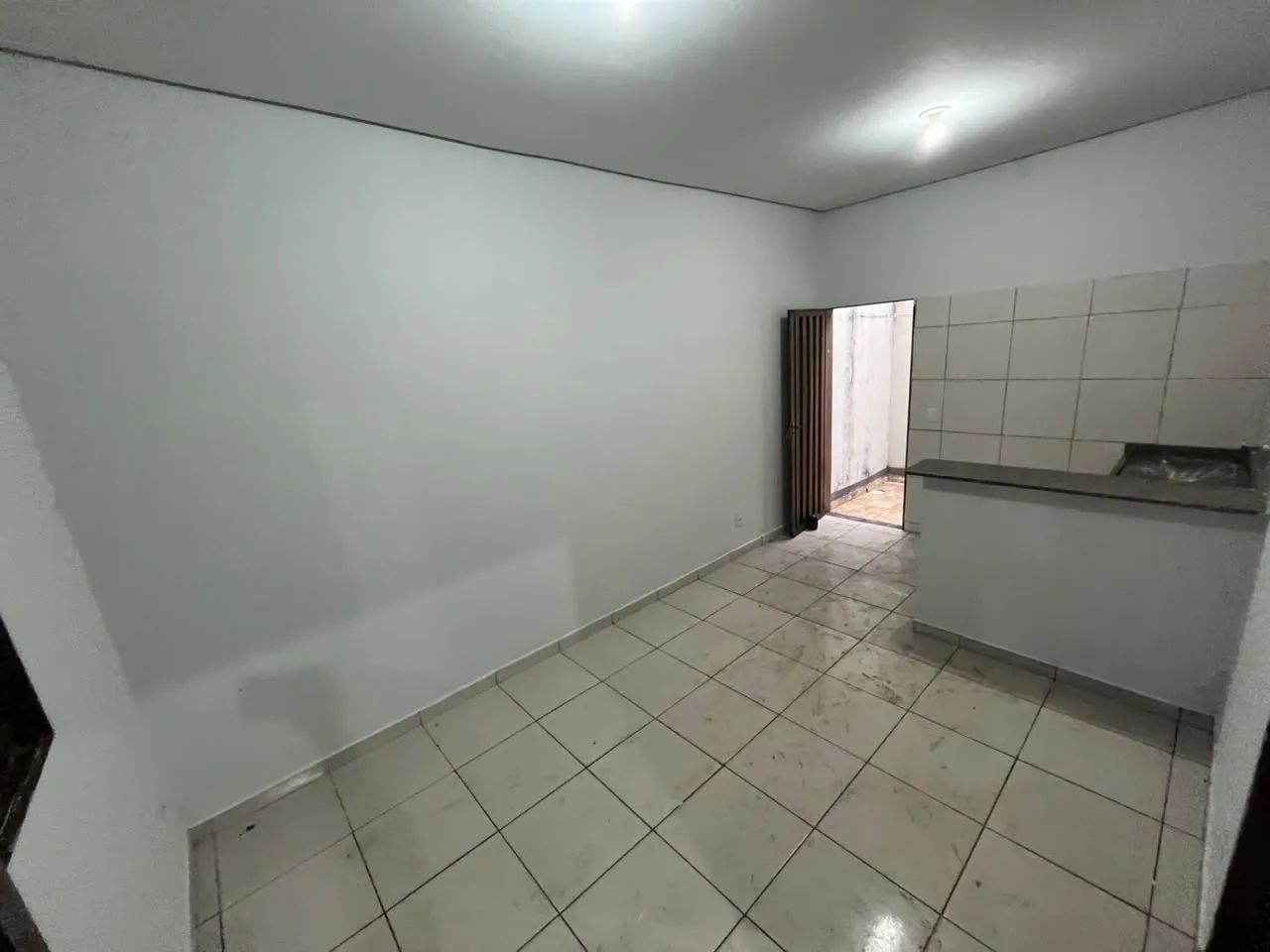 Kitnet com 2 Cômodos e Garagem Coberta na 1104 Sul  Palmas-TO - Foto 3