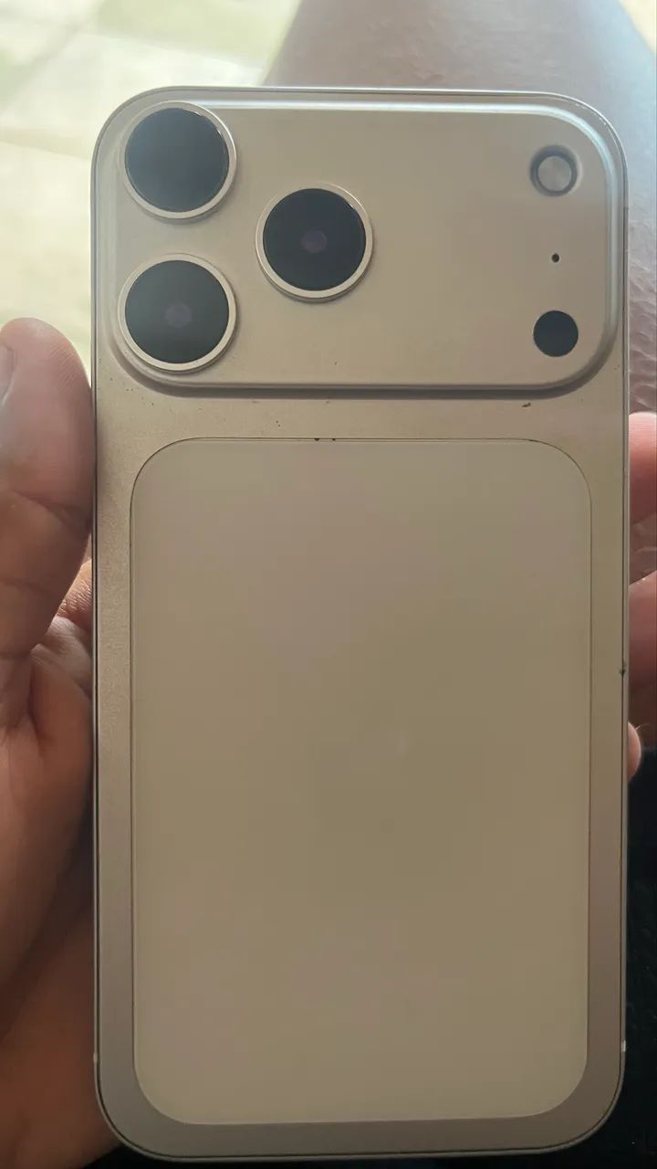 iPhone 11 montado no 17 pro - Foto 5