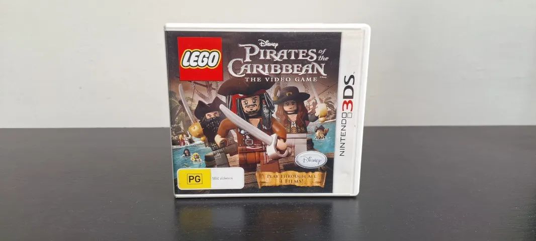 Lego Piratas do Caribe (3DS)