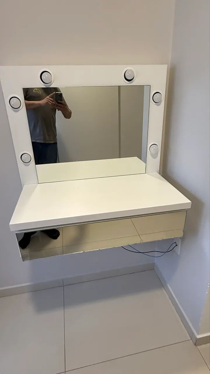 Vendo Penteadeira Camarim Suspensa com Espelho e Iluminação - Foto 4