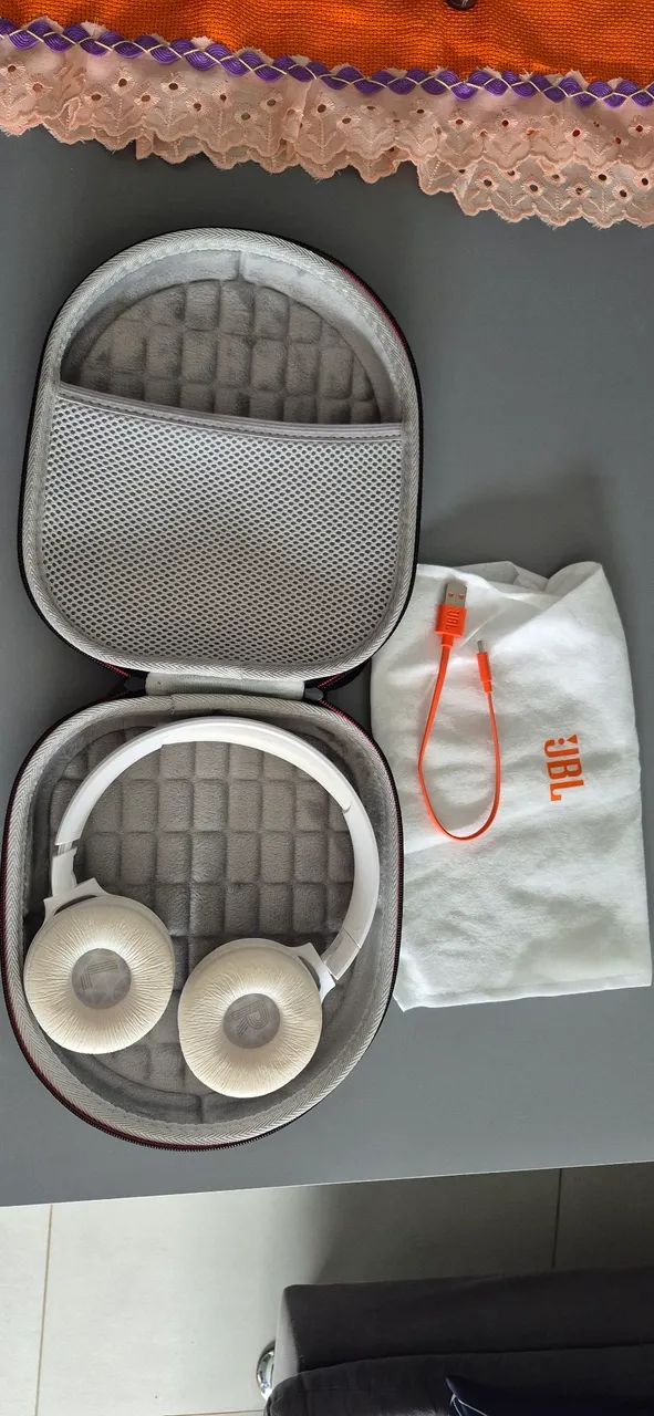 Fone sem fio JBL - Foto 2