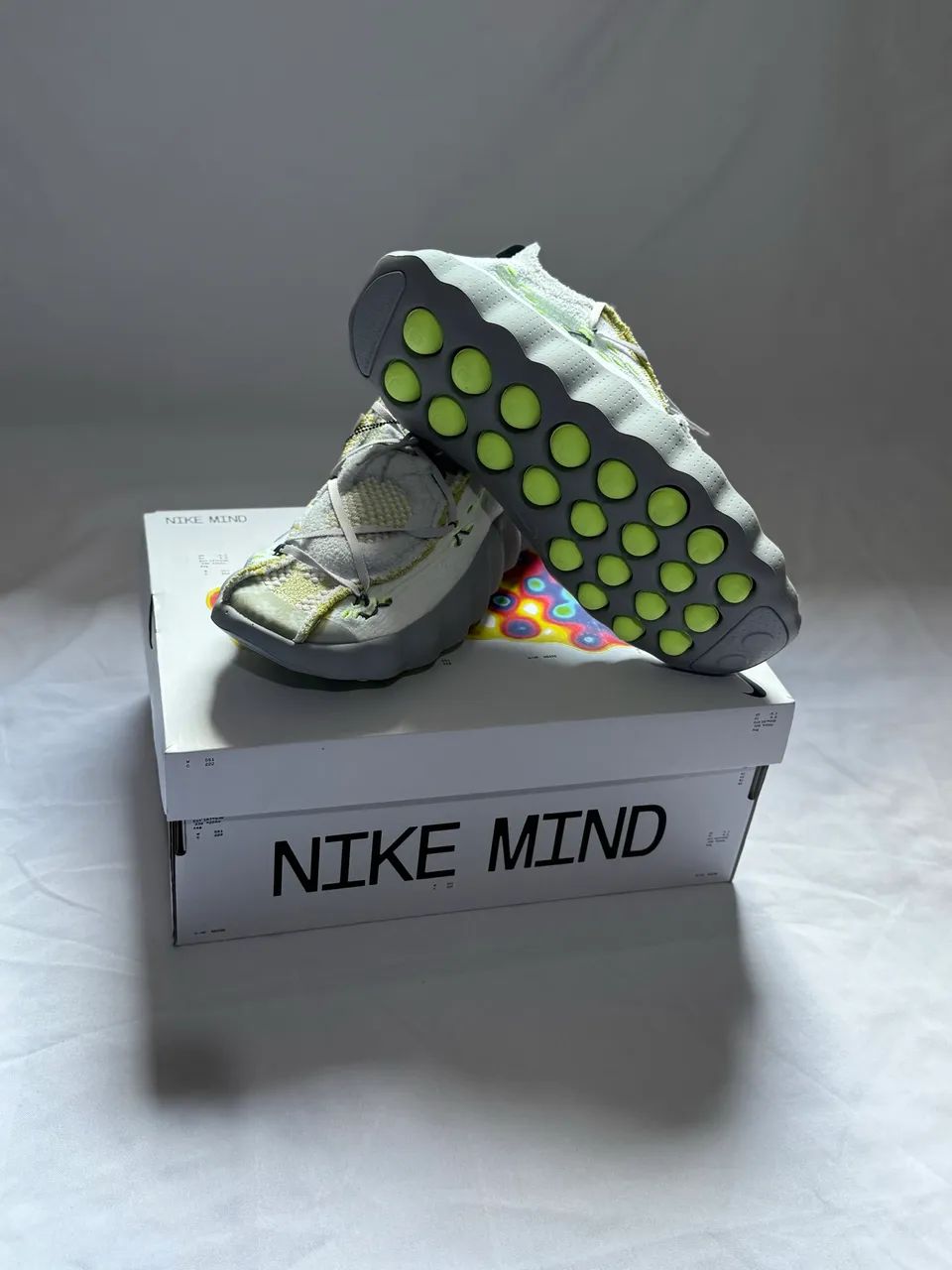 Nike Mind 002 Flyknit Barely Volt Wolf Grey (42) - Foto 4