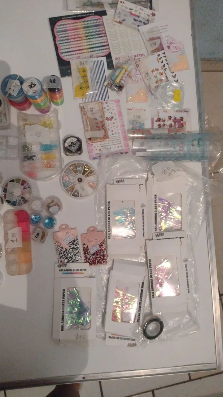 Glitter e desenho unhas  - Foto 2