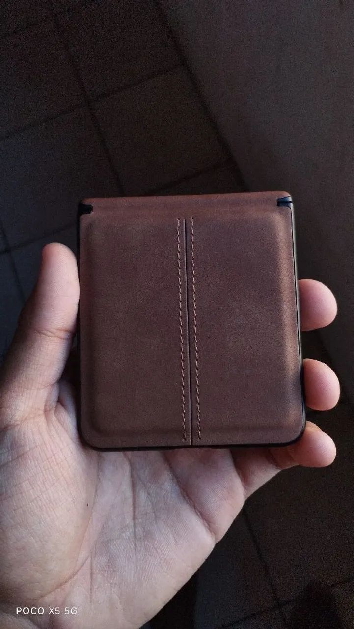 Kit Película+ Case de Couro Sintético para Galaxy ZFlip 7 - Foto 2