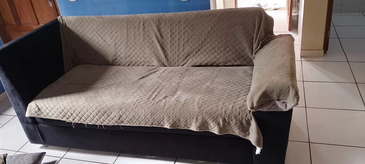 Vendo sofar e mesa de vidro 