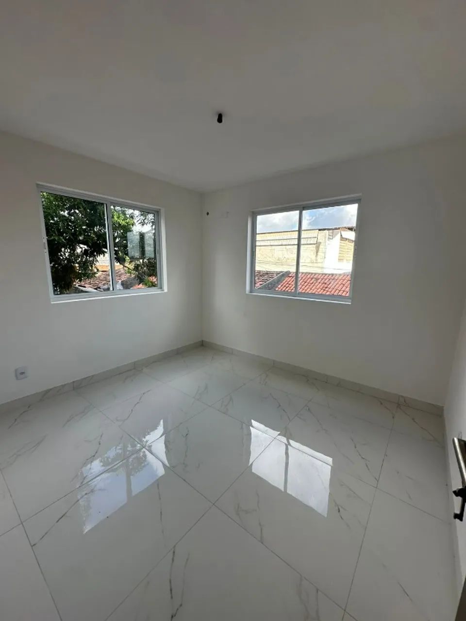 Apartamento na Torre com 02 quartos, sendo 01 suíte e ótima localização. - Foto 4