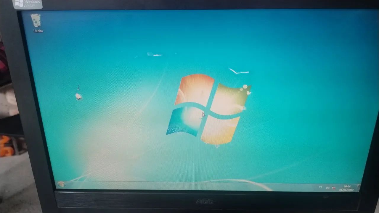 Computador completo, windows 7 professional , Celeron, com mouse, tela e teclado.  - Foto 4