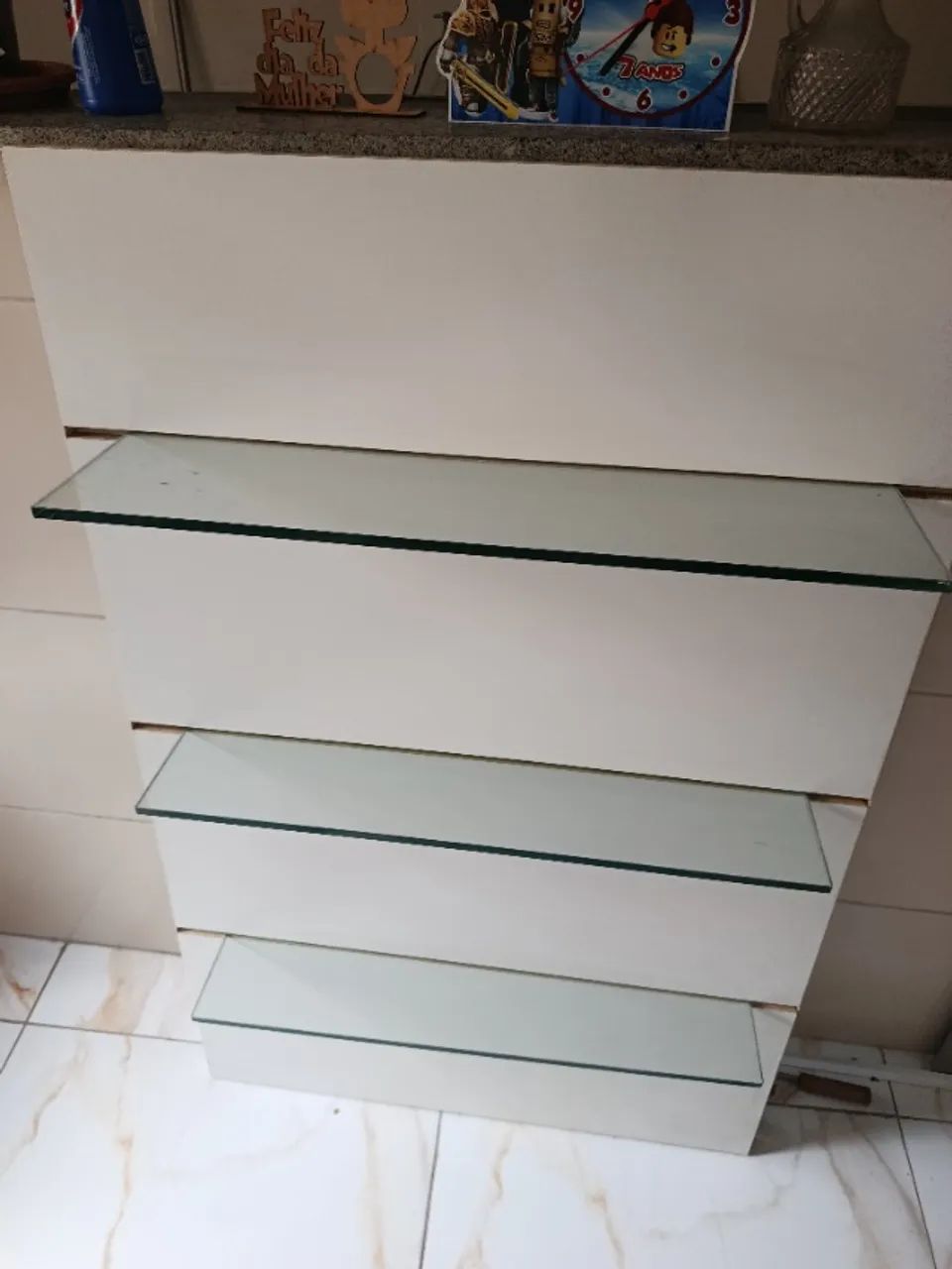 Painel para televisão e enfeite 