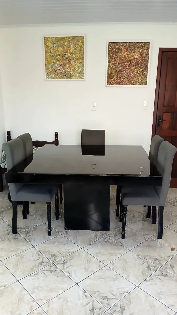 Mesa de madeira com tampo de vidro 1,4m x 1,4m  - Foto 2