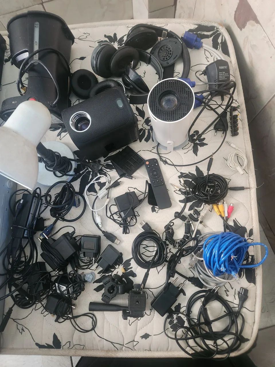 Reaproveitamento de peças de informática  - Foto 2