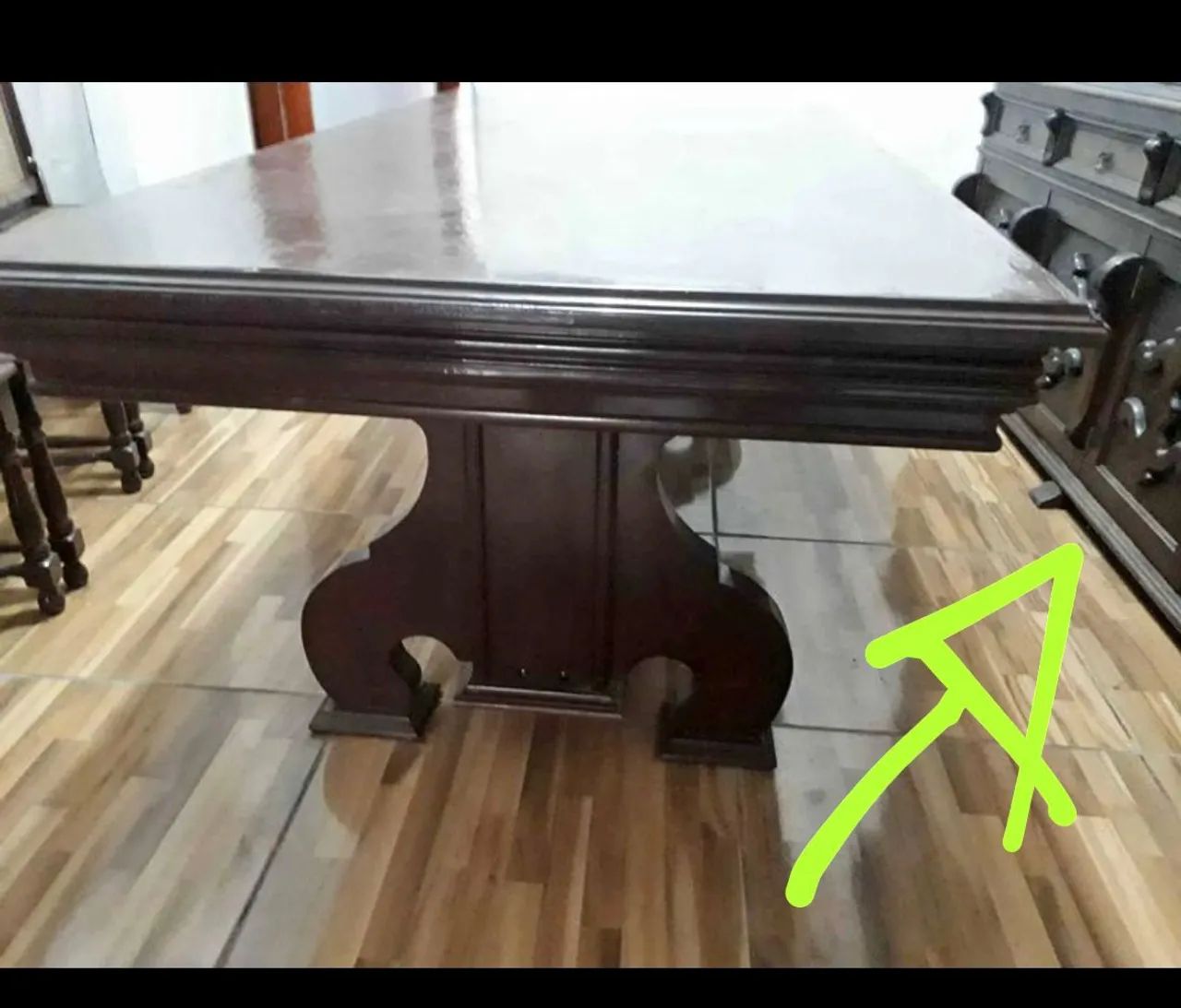 vendo mesa de madeira.  de 1 metro de largura  X 2 de comprimento top - Foto 3