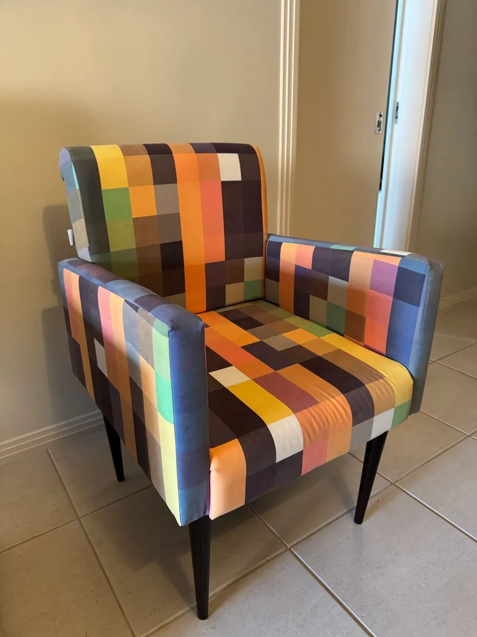 Poltrona colorida - Foto 2