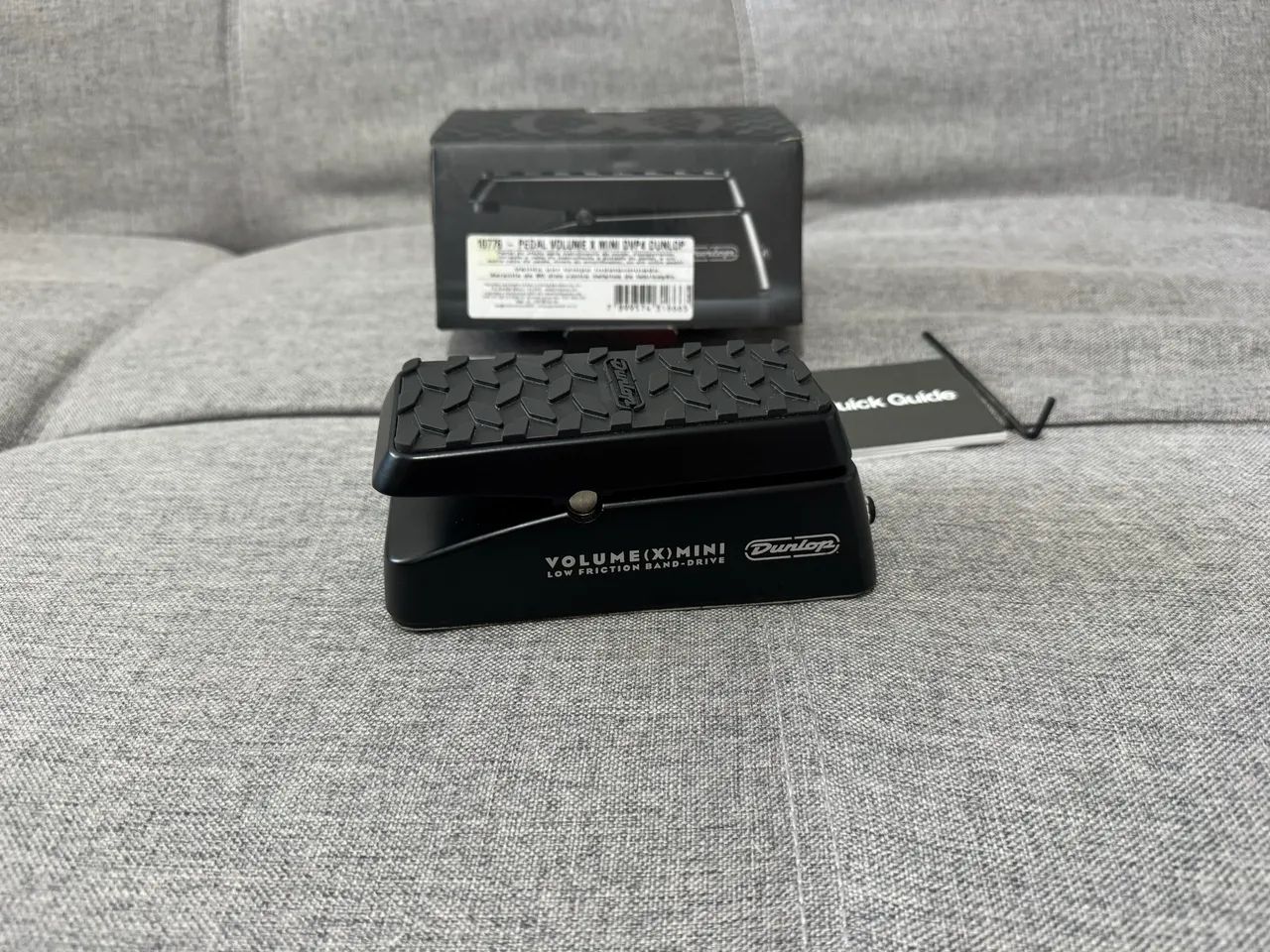 Pedal de volume Dunlop dvp4 mini com caixa e tags