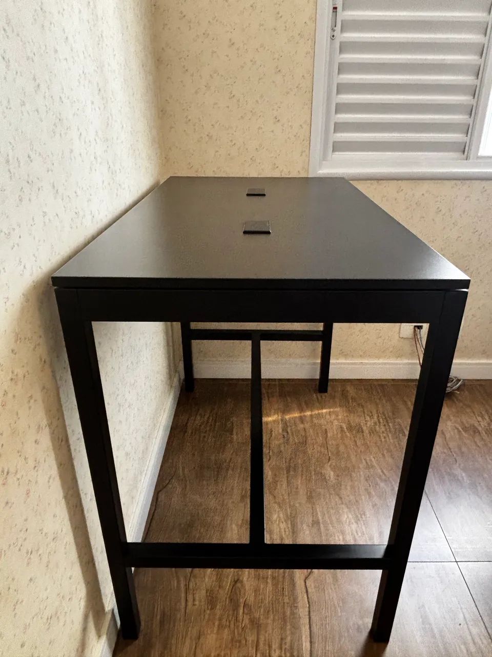 Bancada / Mesa de Trabalho Tok&Stok 1,20m - Excelente Estado - Foto 2