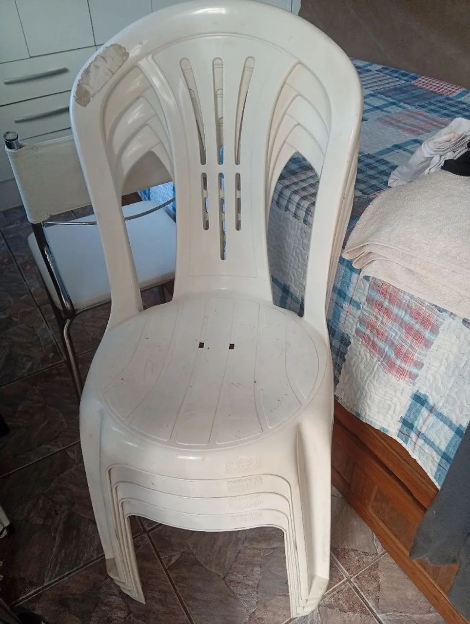 Cadeiras plástico 