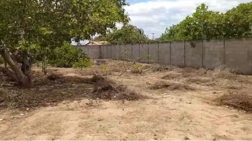 Terreno 1600 m² - Foto 3