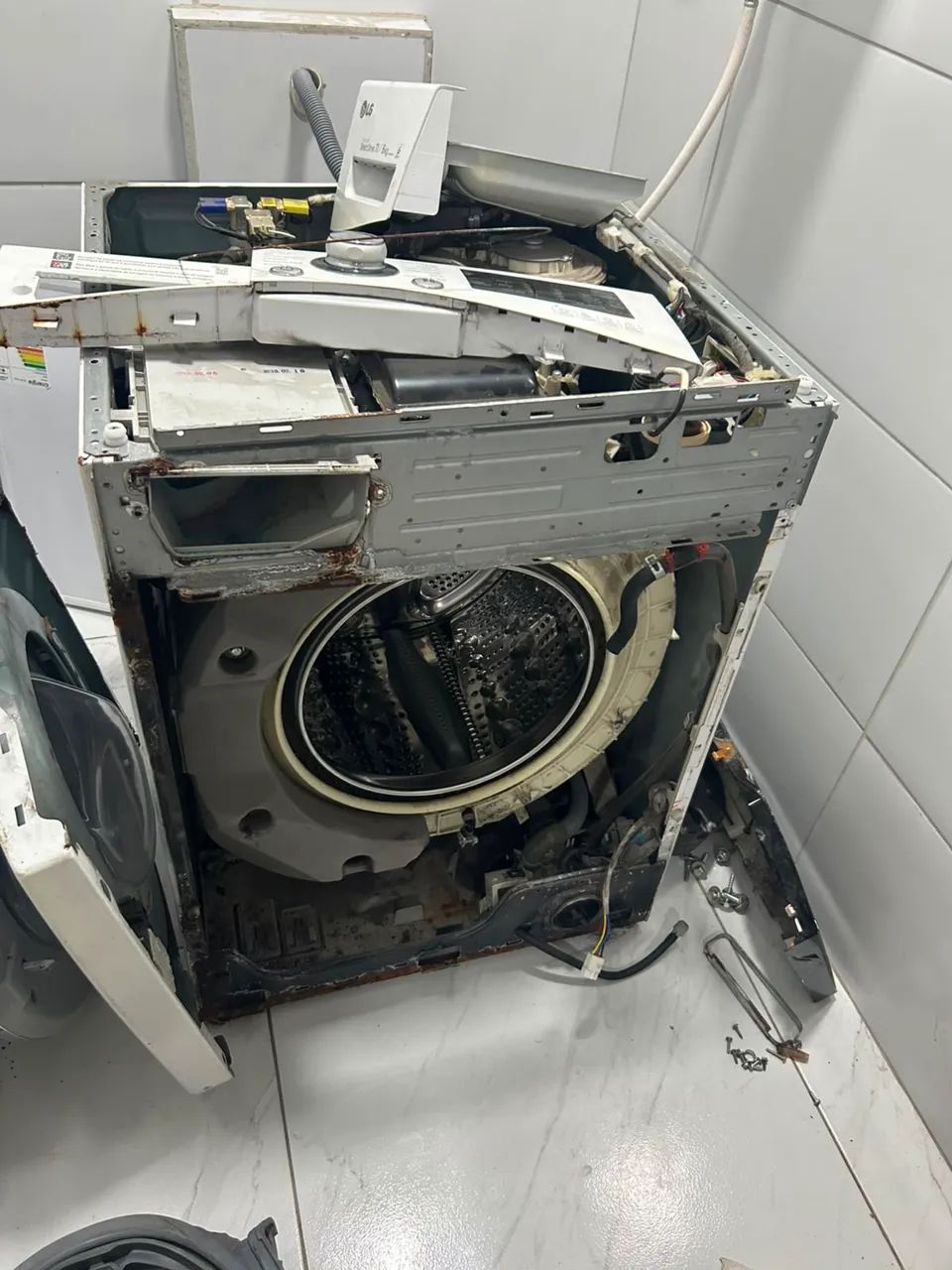 Máquina Lava e seca para vender VALOR A DECIDIR COM QUEM COMPRAR