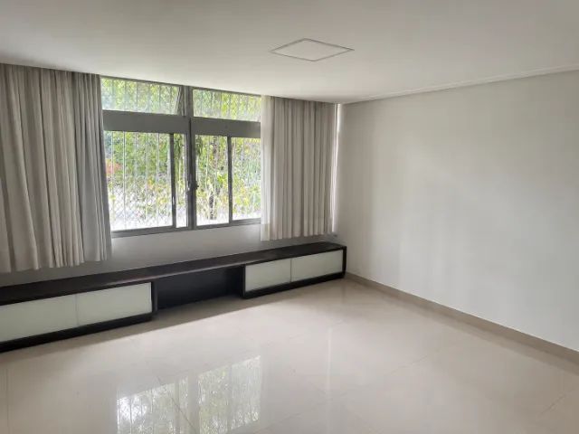 Excelente Apartamento de 3 Quartos na 416 Sul