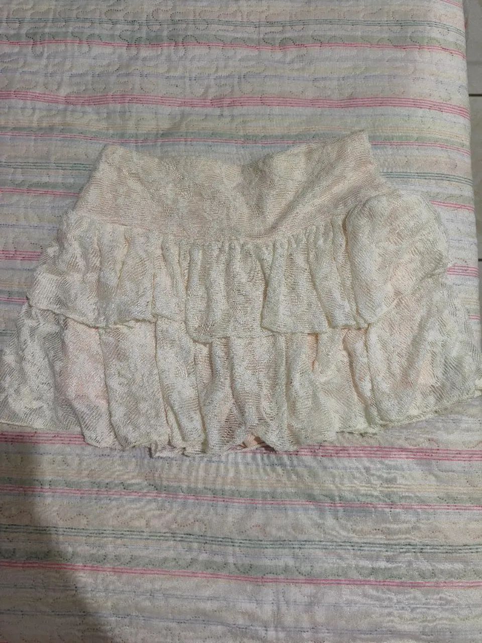 Saia plissada com renda e franzido - Foto 4