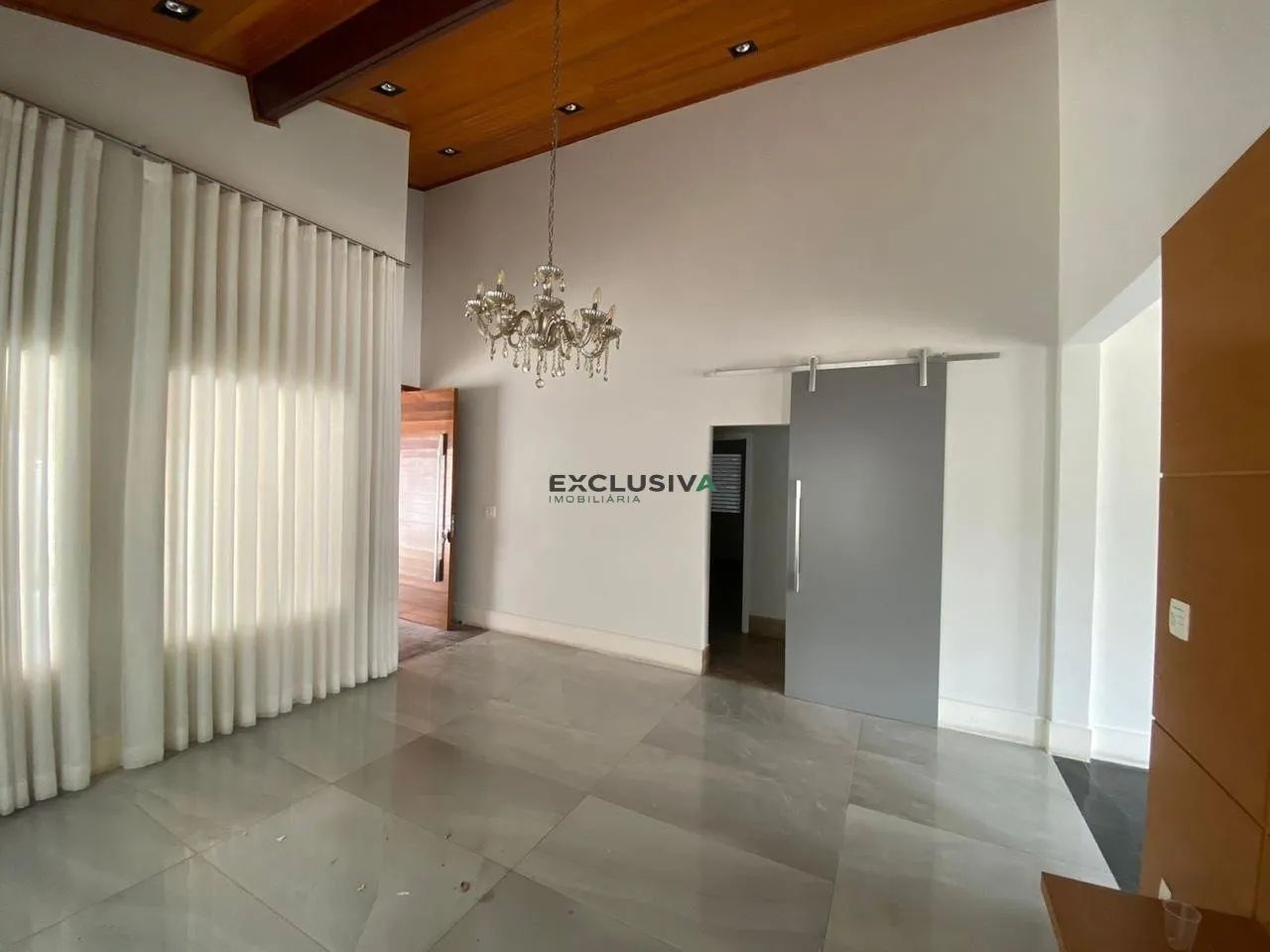 CASA LINEAR COM ESPAÇO GOURMET E PISCINA - BAIRRO CENTRAL PARQUE - Foto 3