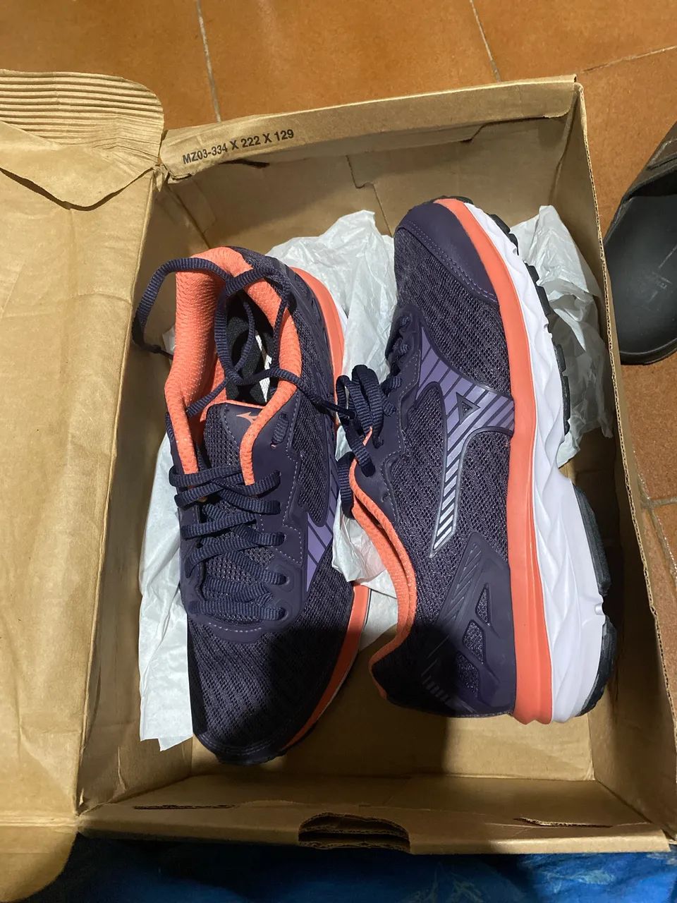 Tênis Mizuno space 3  - Foto 2